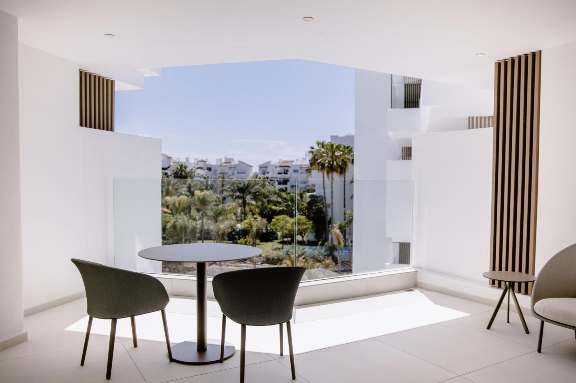 The Flag Hotel Marbella, Estepona Adult Recommended Εξωτερικό φωτογραφία