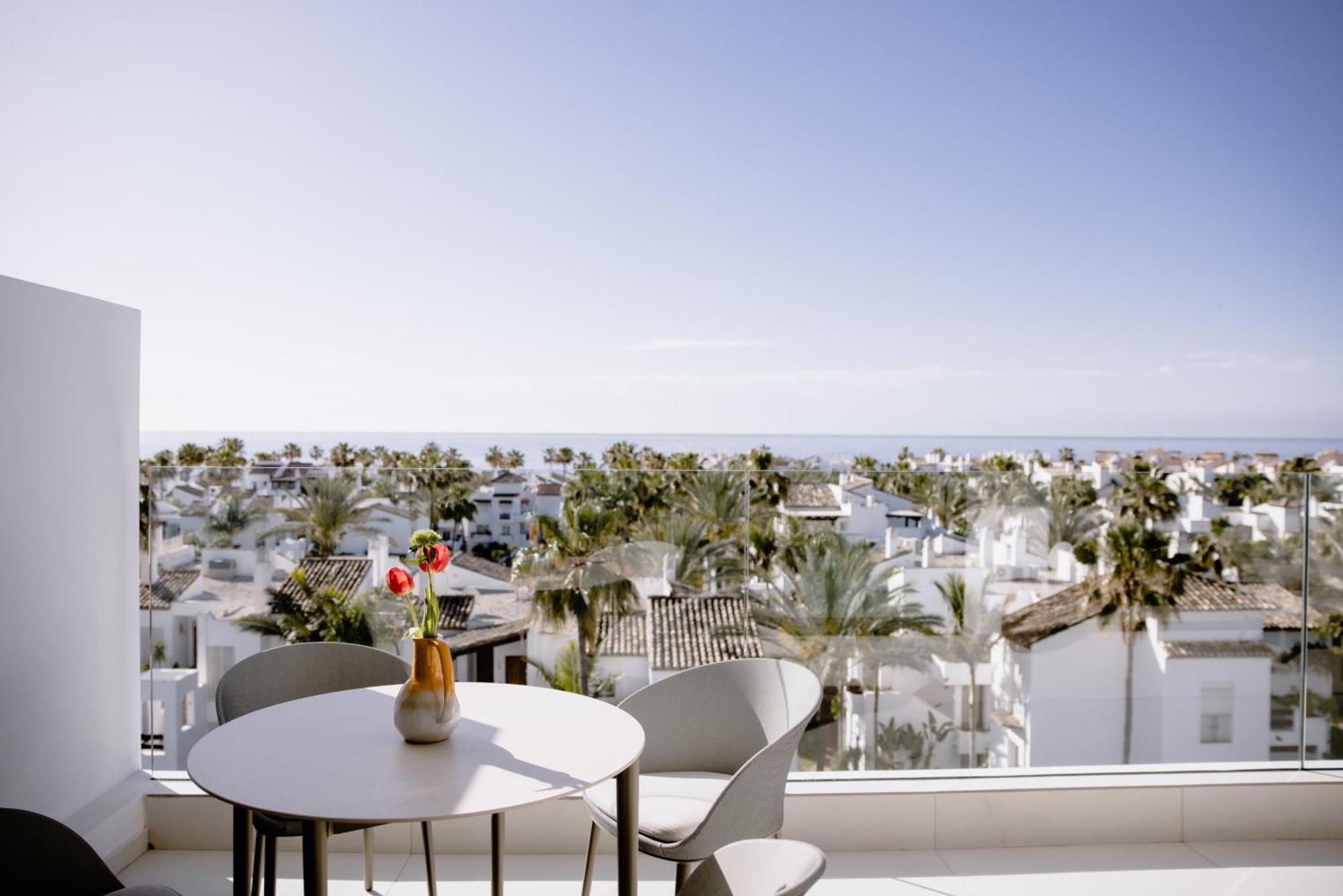 The Flag Hotel Marbella, Estepona Adult Recommended Εξωτερικό φωτογραφία