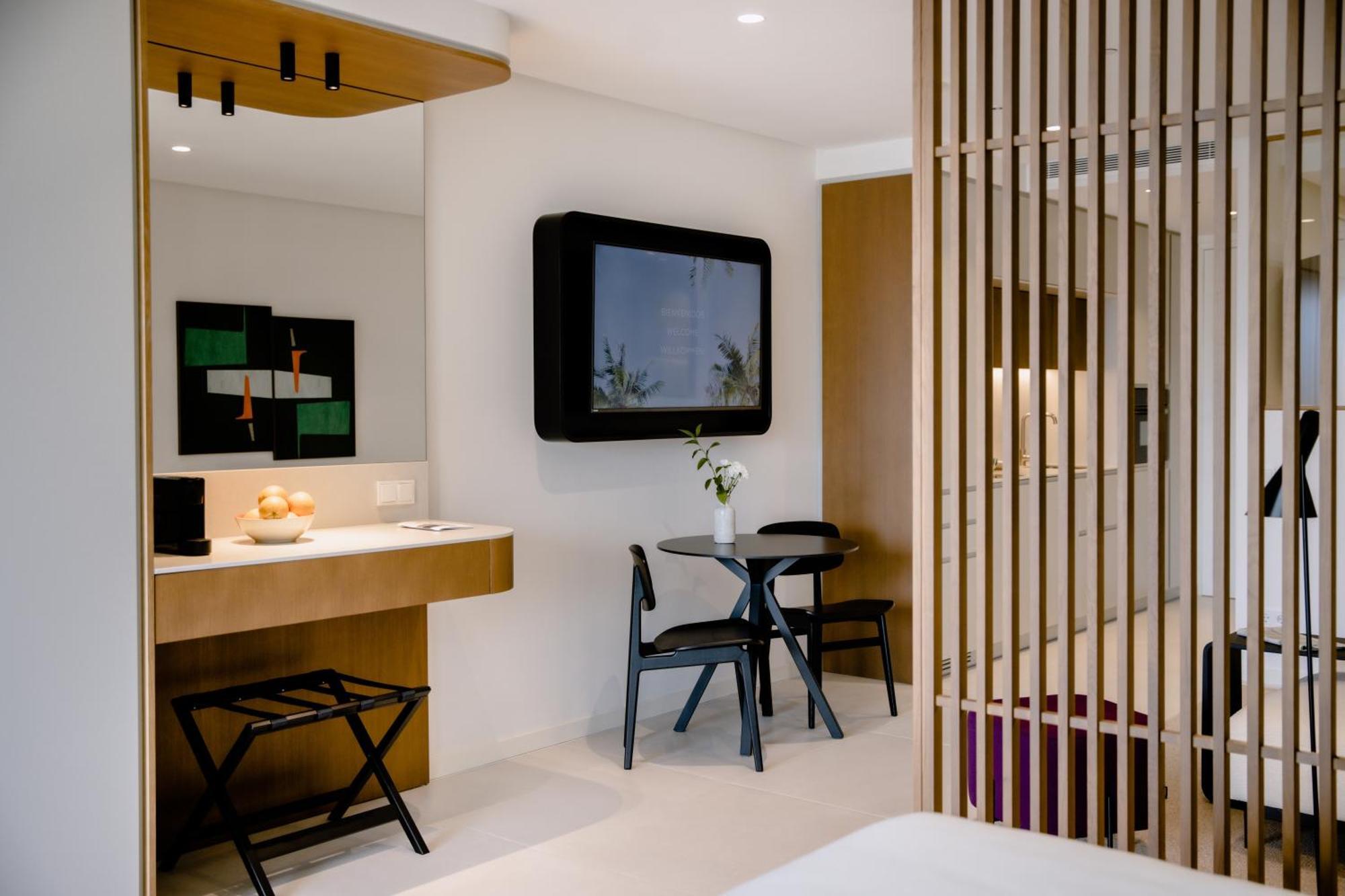 The Flag Hotel Marbella, Estepona Adult Recommended Εξωτερικό φωτογραφία