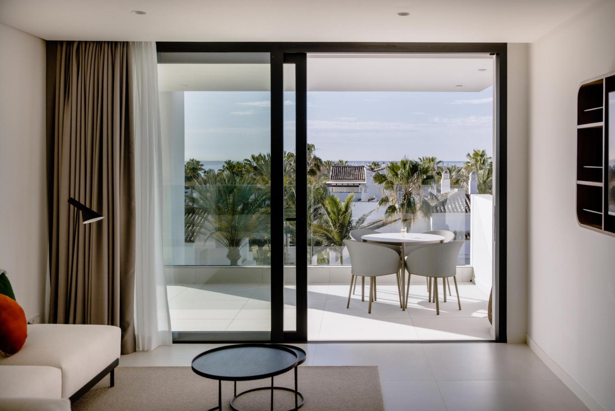 The Flag Hotel Marbella, Estepona Adult Recommended Εξωτερικό φωτογραφία
