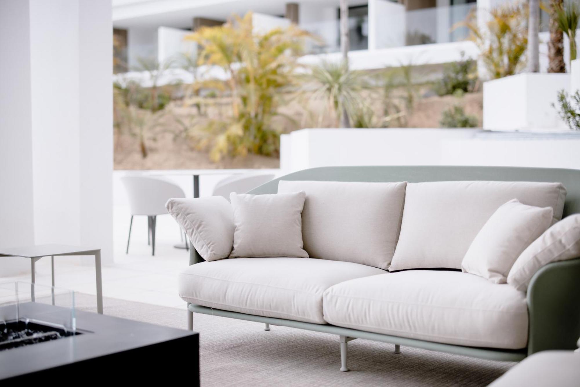 The Flag Hotel Marbella, Estepona Adult Recommended Εξωτερικό φωτογραφία