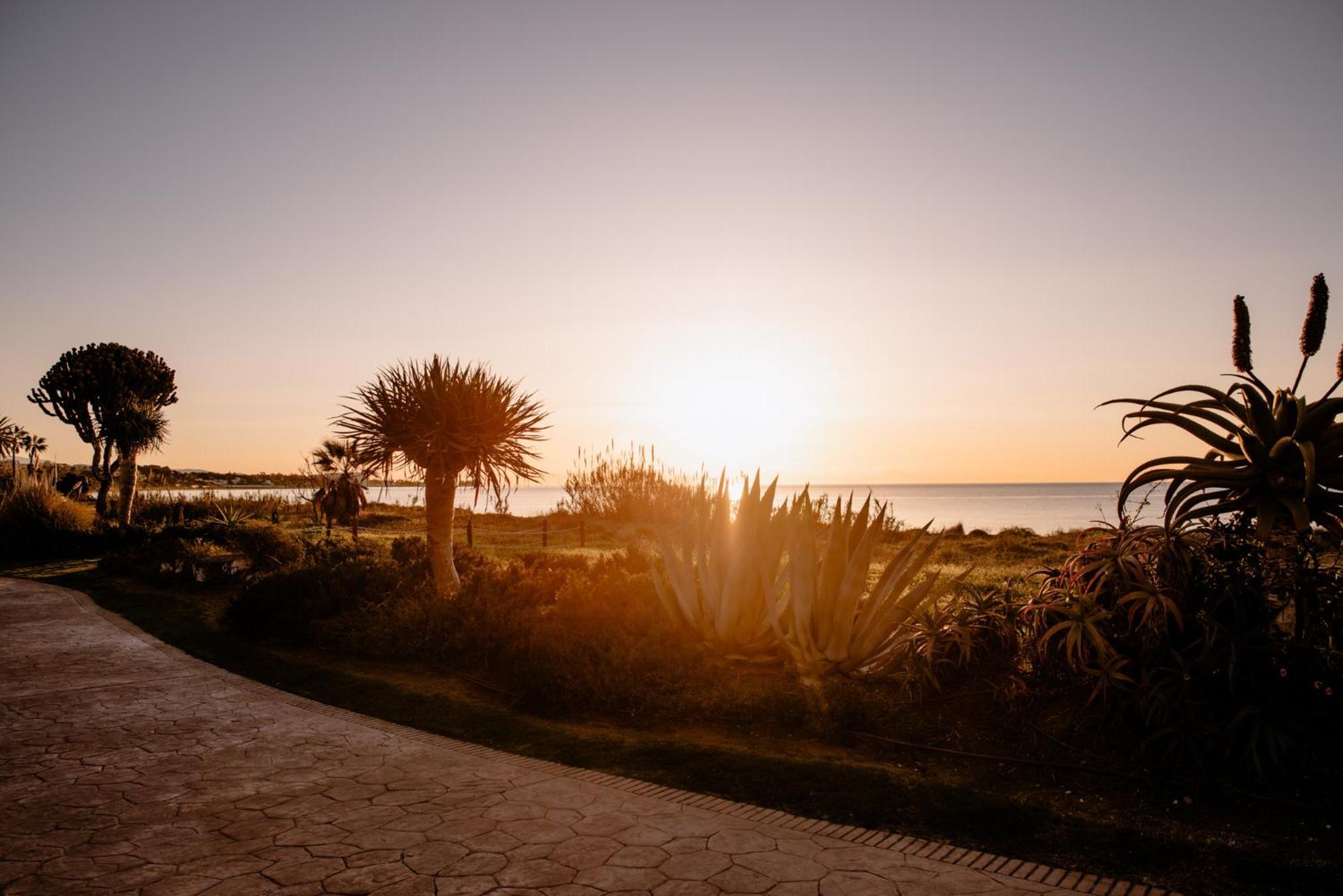 The Flag Hotel Marbella, Estepona Adult Recommended Εξωτερικό φωτογραφία