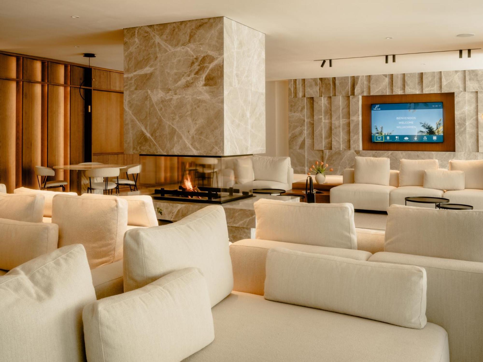 The Flag Hotel Marbella, Estepona Adult Recommended Εξωτερικό φωτογραφία